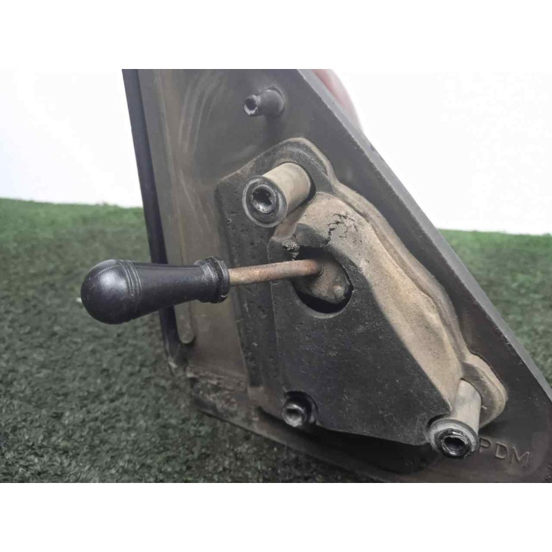 Recambio de retrovisor derecho para daewoo nexia 1.5 cat referencia OEM IAM  MANUAL ROJO