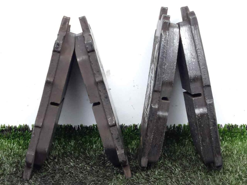 Recambio de pastillas frenos delanteras para toyota lexus rx 300 (mcu35) 3.0 v6 cat referencia OEM IAM   