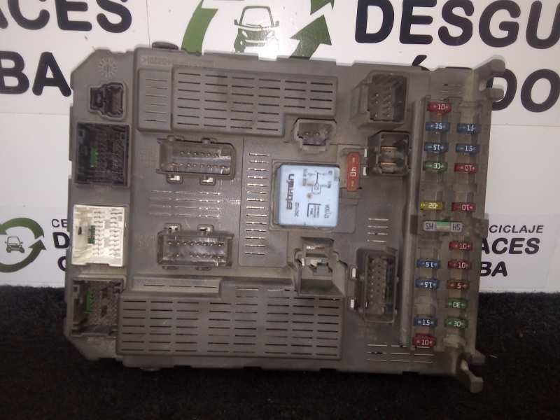 Recambio de caja reles / fusibles para citroën c5 berlina 2.0 hdi referencia OEM IAM 9649301680  