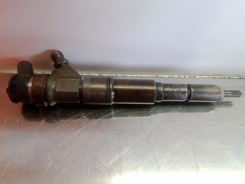Recambio de inyector para bmw serie 7 (e65/e66) 3.0 turbodiesel cat referencia OEM IAM 0966435084-7789661  