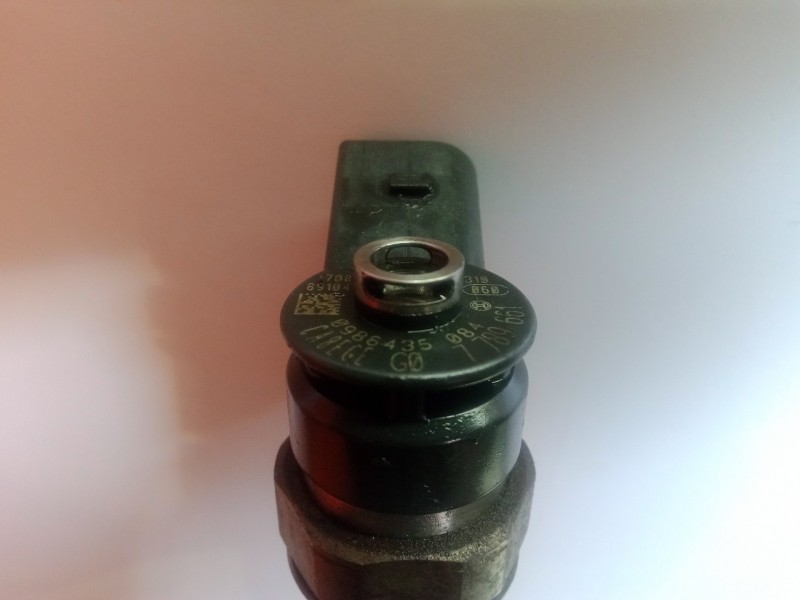 Recambio de inyector para bmw serie 7 (e65/e66) 3.0 turbodiesel cat referencia OEM IAM 0966435084-7789661  