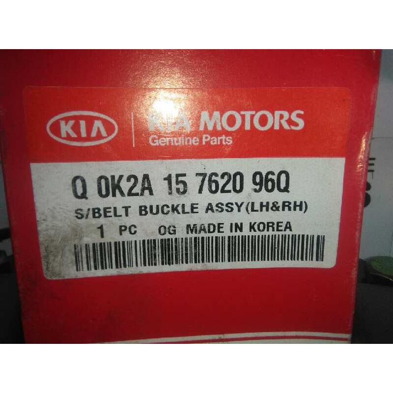 Recambio de enganche cinturon delantero izquierdo para kia sephia ll 1.5 cat referencia OEM IAM Q0K2A15762096Q PAREJA.DELANTERA 