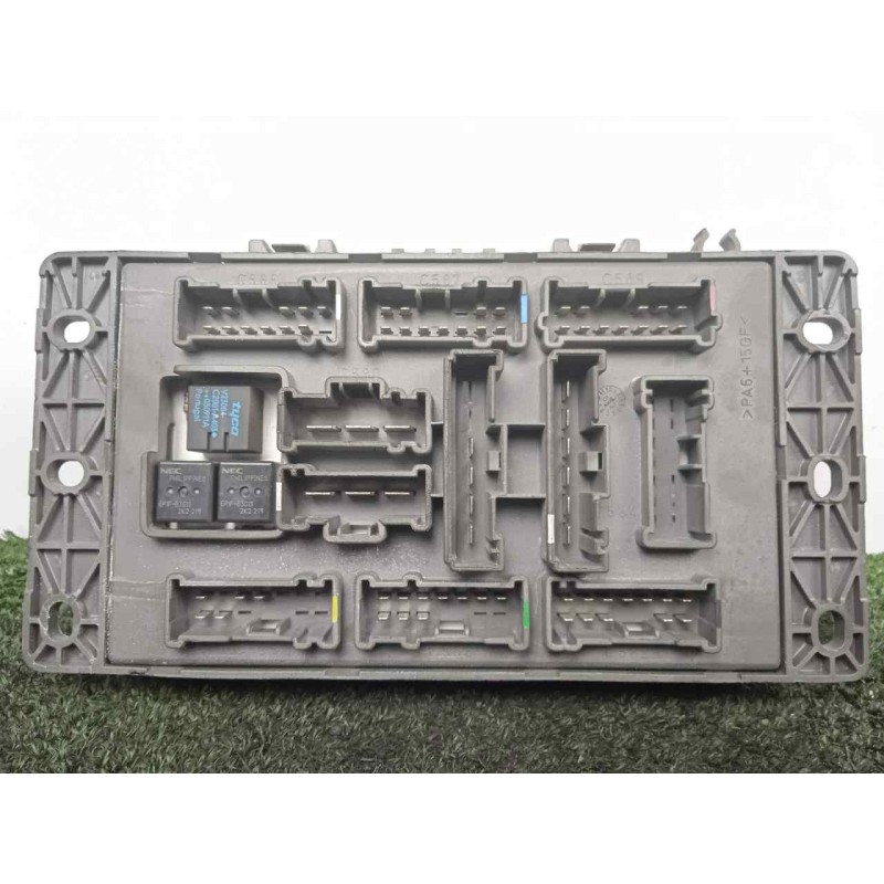 Recambio de caja reles / fusibles para mini mini (r50,r53) 1.4 16v turbodiesel cat referencia OEM IAM 518030507  