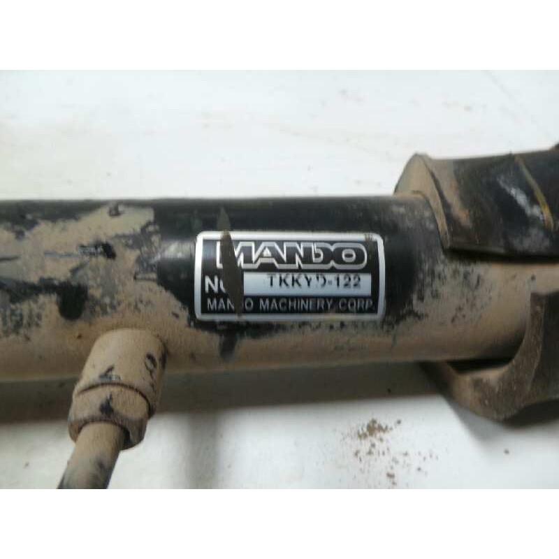 Recambio de cremallera direccion para hyundai h 100 referencia OEM IAM TKKYD122 TUBERIAS ROSCADAS 