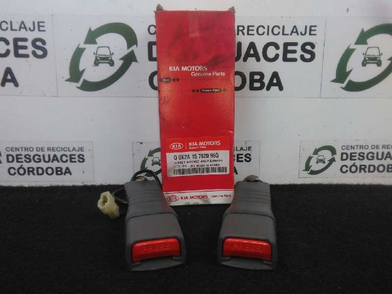 Recambio de enganche cinturon delantero izquierdo para kia sephia ll 1.5 cat referencia OEM IAM Q0K2A15762096Q PAREJA.DELANTERA 