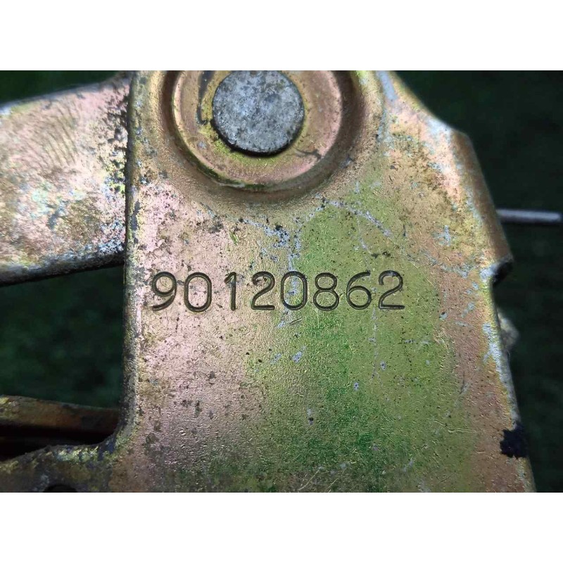 Recambio de cerradura puerta delantera izquierda para opel kadett e 1.6 referencia OEM IAM 90120862 5.PUERTAS 