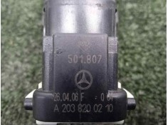 Recambio de mando elevalunas trasero izquierdo para mercedes-benz clase c (w203) berlina 2.2 cdi cat referencia OEM IAM A2038200 2