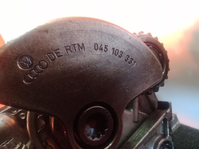 Recambio de bomba aceite para seat ibiza (6l1) 1.4 tdi referencia OEM IAM 045103331-045115124B-045103303A  