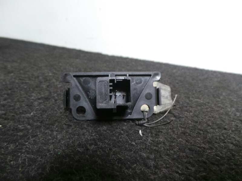 Recambio de warning para peugeot 307 (s1) 2.0 hdi cat referencia OEM IAM 9643219577 VALEO 3 PINES