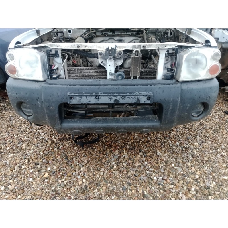 Recambio de paragolpes delantero para nissan np300 pick-up (lcd22) 2.5 16v turbodiesel cat referencia OEM IAM  TARA 