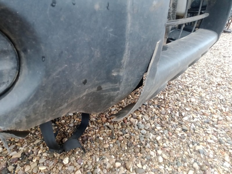 Recambio de paragolpes delantero para nissan np300 pick-up (lcd22) 2.5 16v turbodiesel cat referencia OEM IAM  TARA 