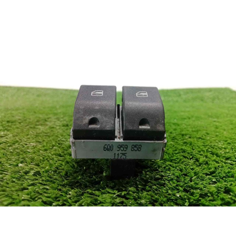 Recambio de mando elevalunas delantero izquierdo para volkswagen polo (9n3) 1.4 16v referencia OEM IAM 6Q0959858 2.BOTONES 