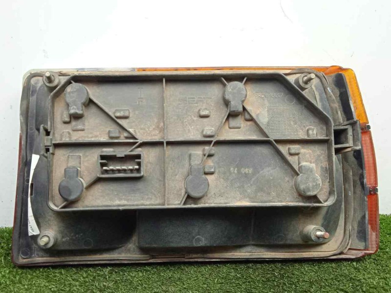 Recambio de piloto trasero derecho para seat malaga 1.2 referencia OEM IAM   