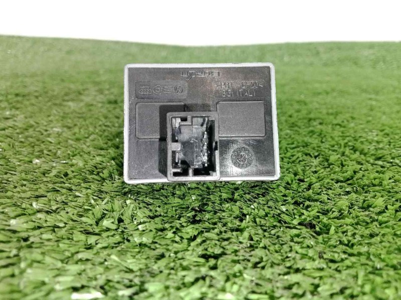 Recambio de mando elevalunas delantero izquierdo para volkswagen polo (9n3) 1.4 16v referencia OEM IAM 6Q0959858 2.BOTONES 