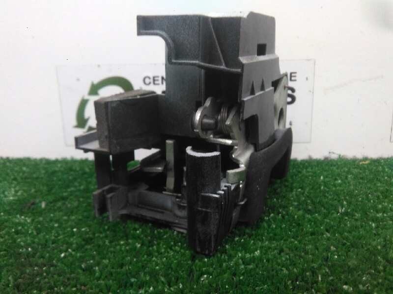 Recambio de cerradura puerta delantera derecha para fiat doblo (119) 1.3 16v jtd cat referencia OEM IAM SINREFERENCIA  