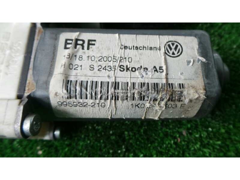 Recambio de motor elevalunas trasero izquierdo para skoda octavia berlina (1z3) active referencia OEM IAM 1K0959703E  