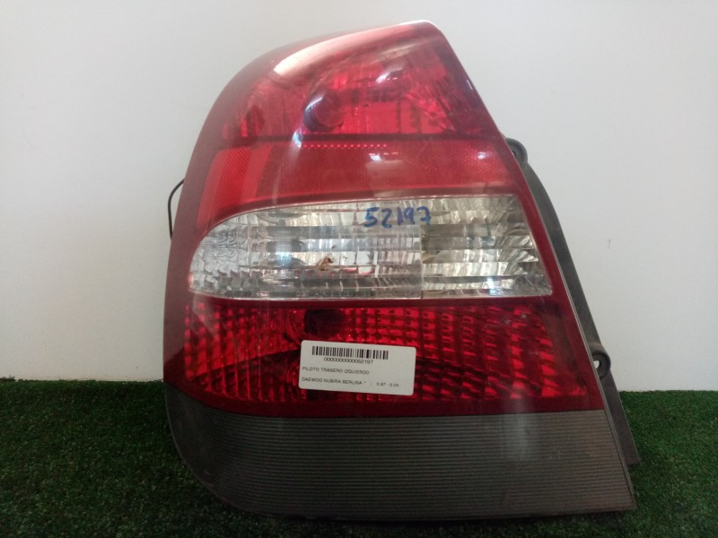 Recambio de piloto trasero izquierdo para daewoo nubira berlina referencia OEM IAM  99-03 