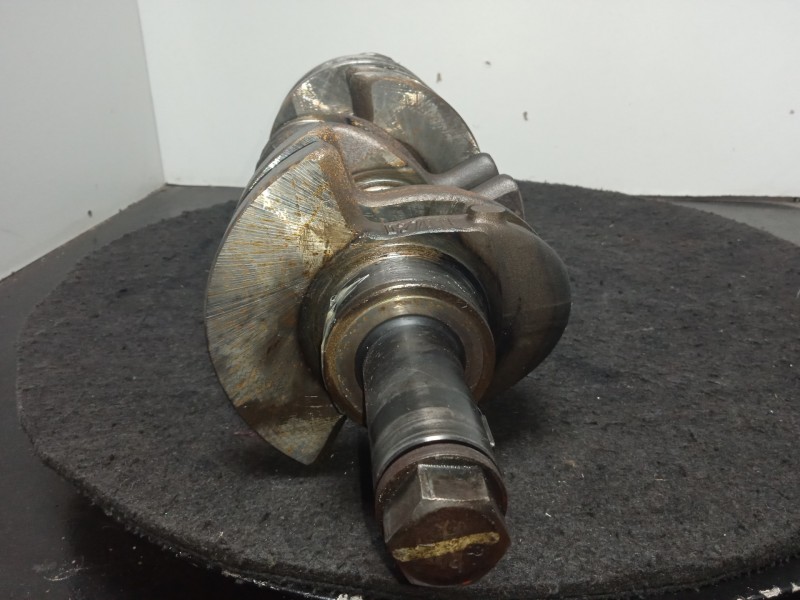 Recambio de cigueñal para ssangyong rodius 2.7 turbodiesel cat referencia OEM IAM D27DTL  