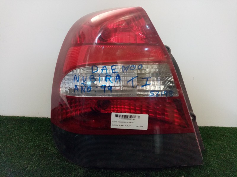 Recambio de piloto trasero izquierdo para daewoo nubira berlina referencia OEM IAM  99-03 