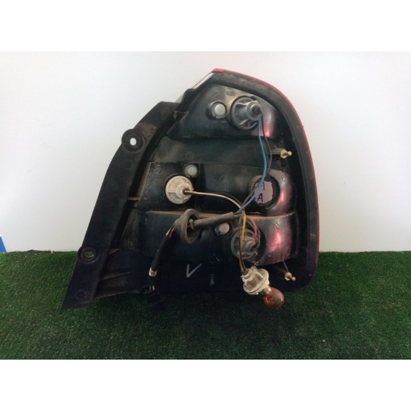 Recambio de piloto trasero izquierdo para daewoo nubira berlina referencia OEM IAM  99-03 