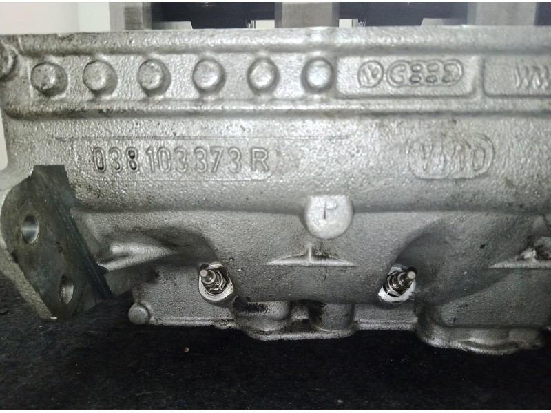 Recambio de culata para volkswagen passat berlina (3b3) 1.9 tdi referencia OEM IAM 038103373R  