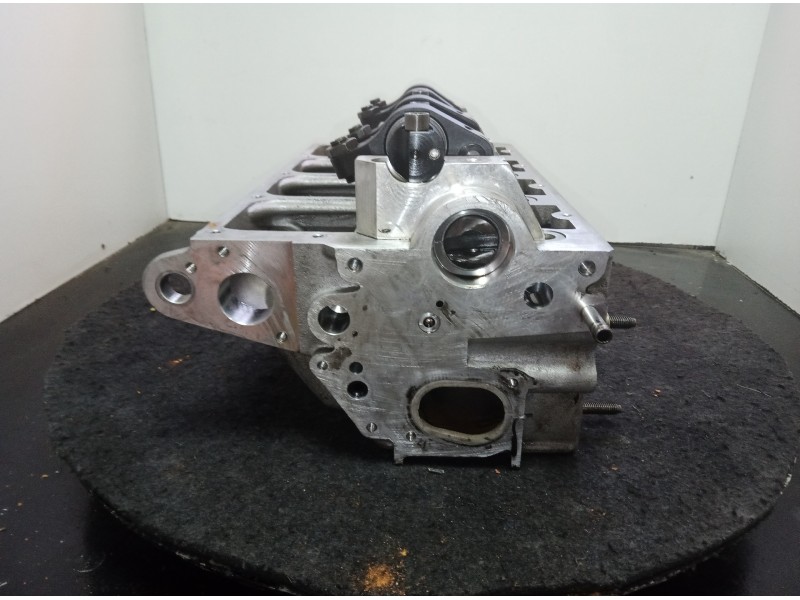 Recambio de culata para volkswagen passat berlina (3b3) 1.9 tdi referencia OEM IAM 038103373R  