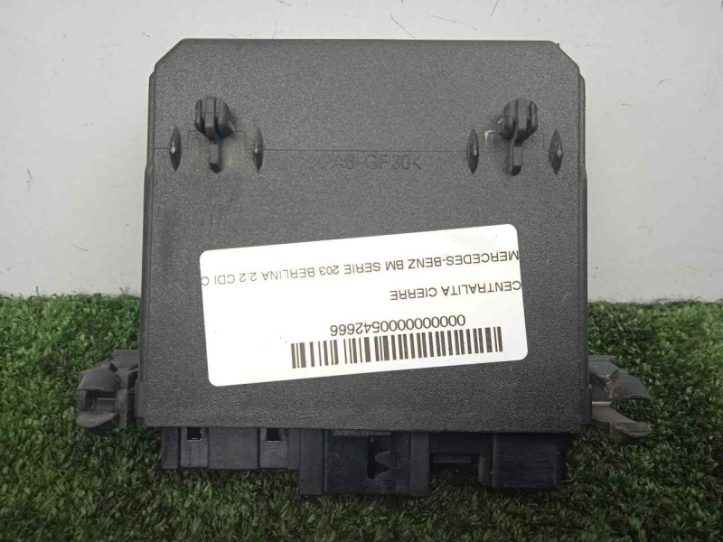 Recambio de centralita cierre para mercedes-benz clase c (w203) berlina 2.2 cdi cat referencia OEM IAM 2038202285  