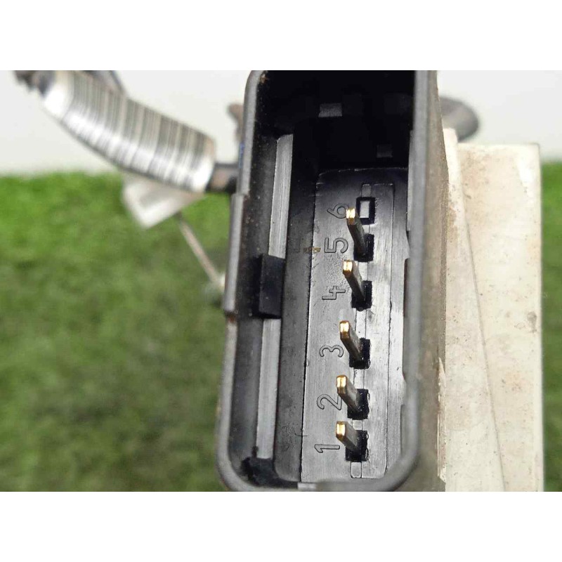 Recambio de cerradura puerta trasera izquierda para peugeot 208 1.4 hdi fap referencia OEM IAM 45077185 5.PINES 