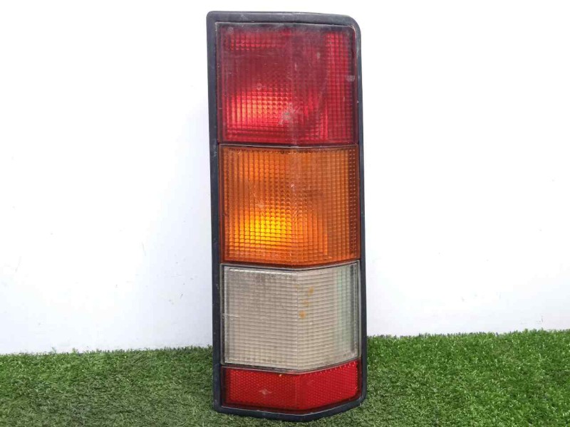 Recambio de piloto trasero derecho para renault rapid/express (f40) 1.0 referencia OEM IAM  85-91 