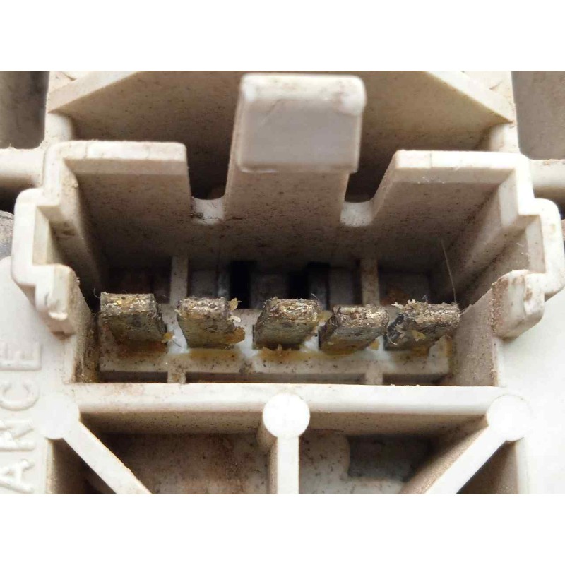 Recambio de piloto trasero derecho para renault rapid/express (f40) 1.0 referencia OEM IAM  85-91 