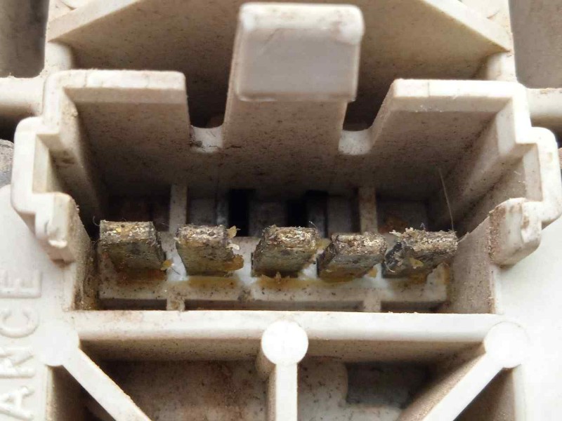 Recambio de piloto trasero derecho para renault rapid/express (f40) 1.0 referencia OEM IAM  85-91 