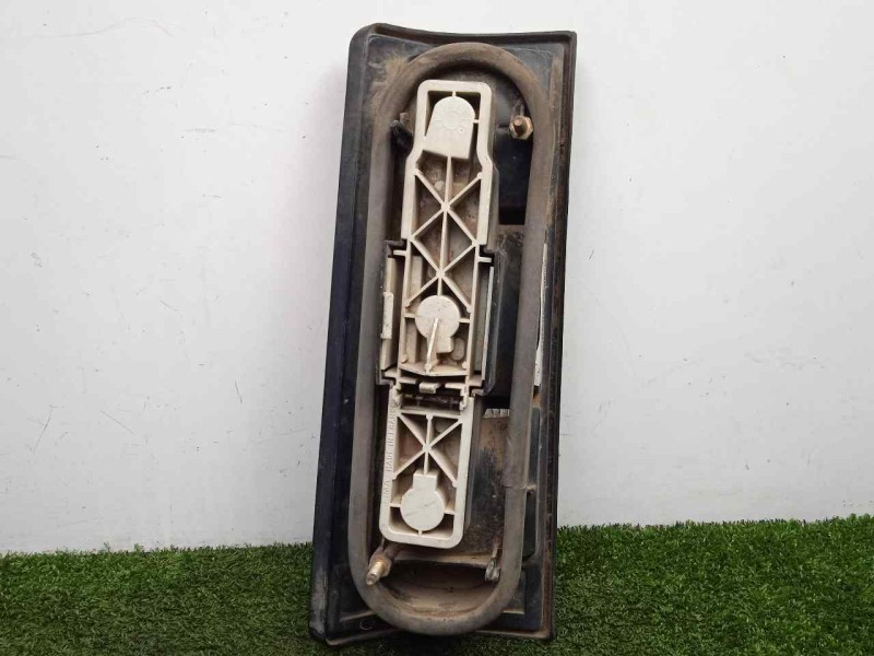 Recambio de piloto trasero derecho para renault rapid/express (f40) 1.0 referencia OEM IAM  85-91 