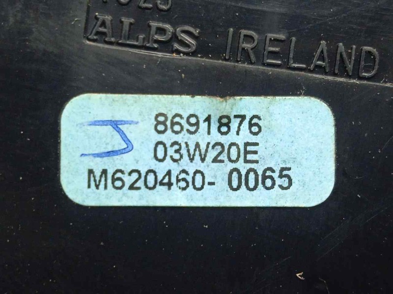 Recambio de mando climatizador para volvo s60 berlina 2.4 diesel referencia OEM IAM 8691876  