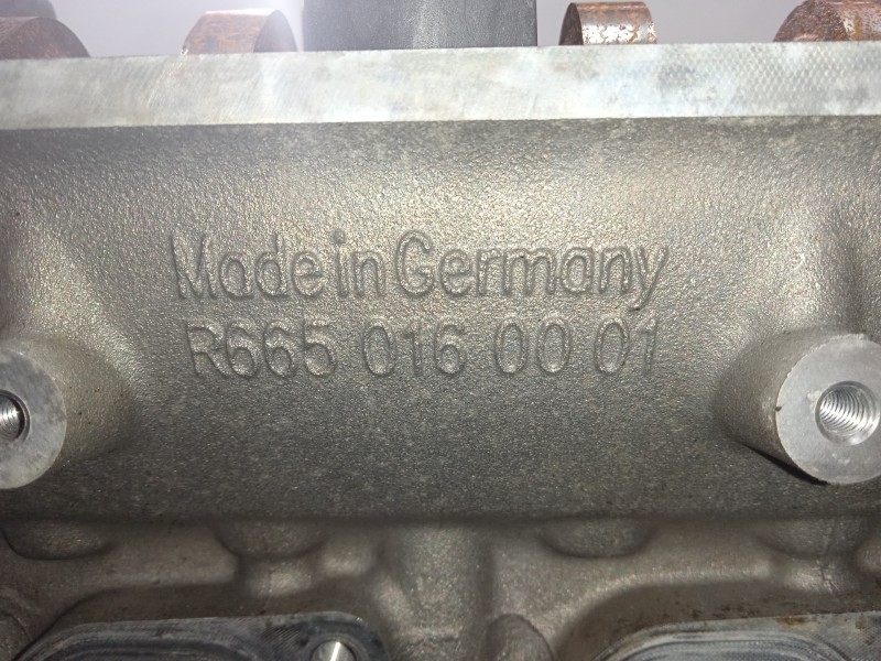 Recambio de culata para ssangyong rodius 2.7 turbodiesel cat referencia OEM IAM R6650160001  
