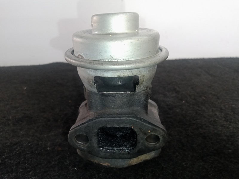 Recambio de valvula egr para opel monterey 3.1 turbodiesel referencia OEM IAM 8970430212-K5T56772  