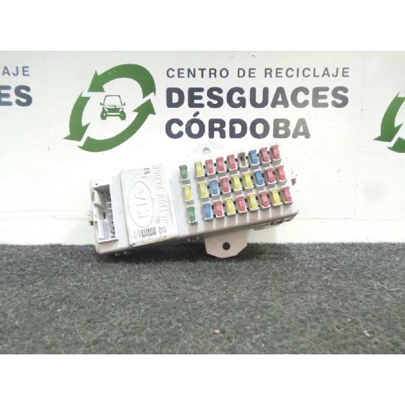 Recambio de caja reles / fusibles para kia sorento 2.5 crdi referencia OEM IAM 911713E921  5.PINES