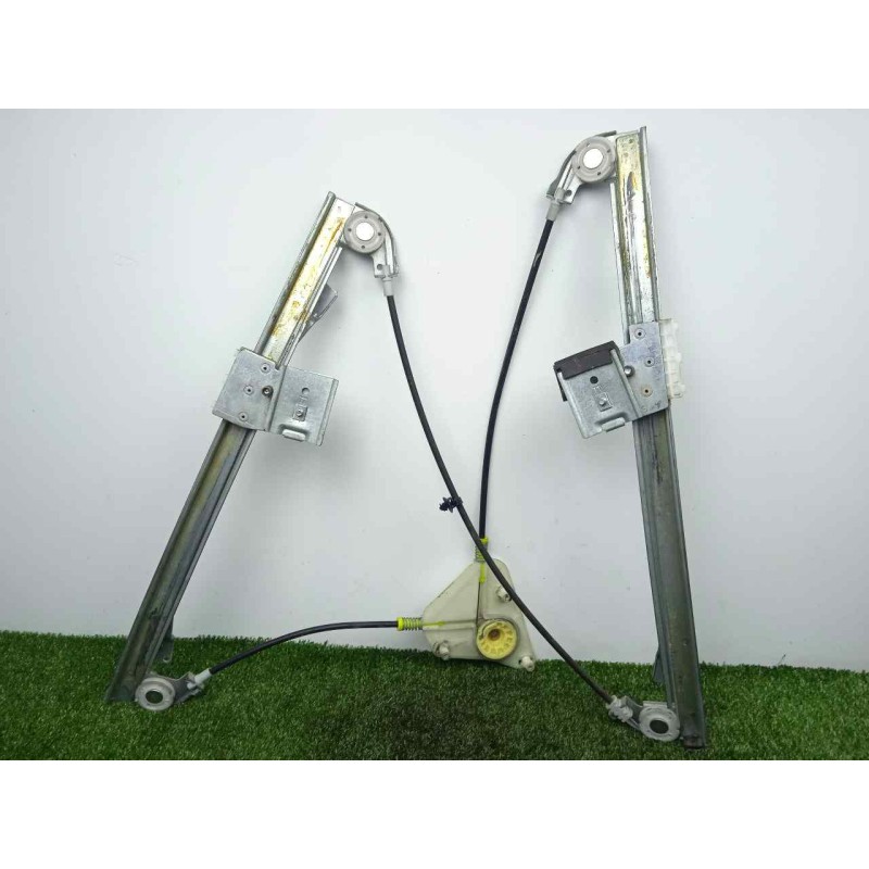 Recambio de elevalunas delantero izquierdo para volkswagen polo (9n1) 1.2 12v referencia OEM IAM  5.PUERTAS - SIN MOTOR 01-09 - 