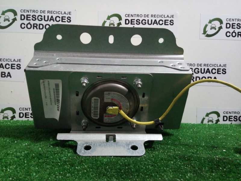 Recambio de airbag delantero derecho para kia sorento 2.5 crdi referencia OEM IAM 845003E600-607891800A  4.PINES