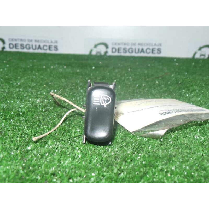 Recambio de interruptor para mercedes-benz clase e (w210) berlina diesel 3.0 turbodiesel cat referencia OEM IAM 2108202210 BOTON