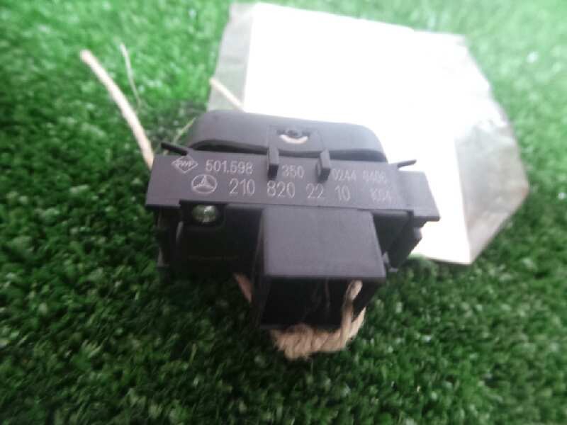 Recambio de interruptor para mercedes-benz clase e (w210) berlina diesel 3.0 turbodiesel cat referencia OEM IAM 2108202210 BOTON