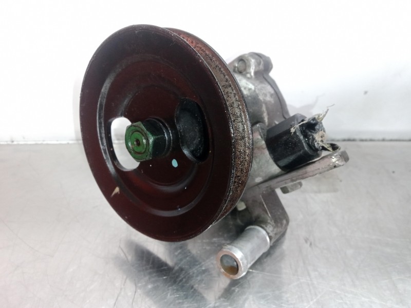 Recambio de bomba direccion para hyundai elantra (xd) 1.6 16v cat referencia OEM IAM YST10-5710020050  