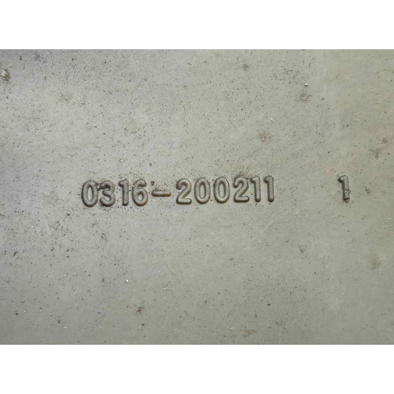 Recambio de piloto trasero izquierdo paragolpes para ssangyong musso 2.9 turbodiesel cat referencia OEM IAM 0316200211 DE PARAGO