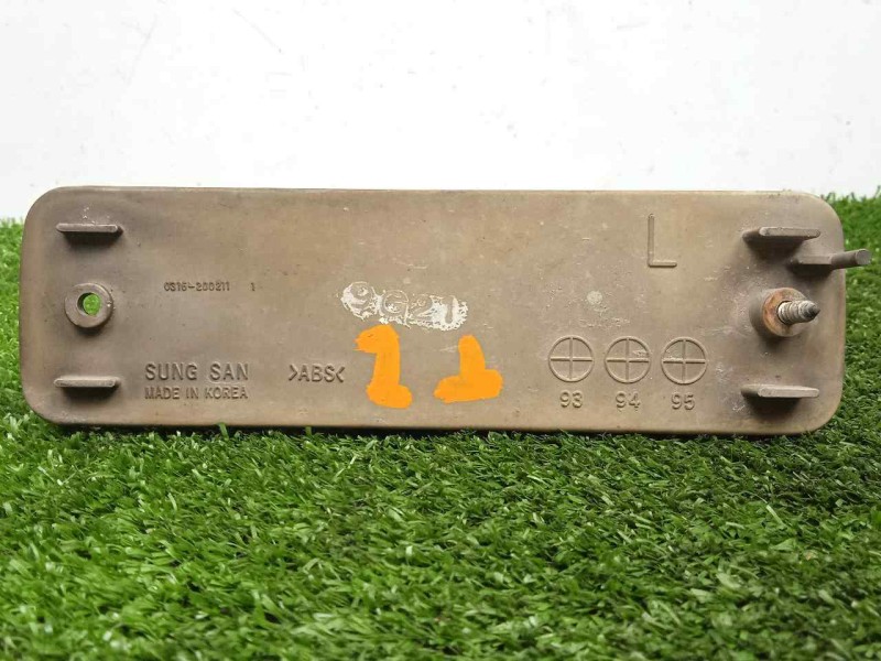 Recambio de piloto trasero izquierdo paragolpes para ssangyong musso 2.9 turbodiesel cat referencia OEM IAM 0316200211 DE PARAGO