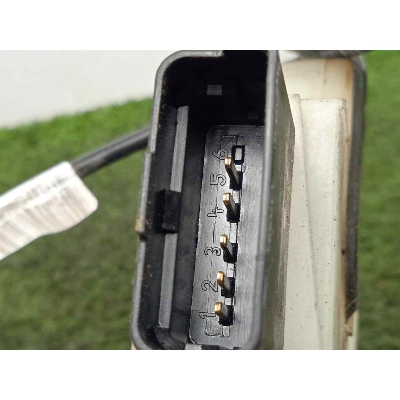 Recambio de cerradura puerta delantera derecha para peugeot 208 1.4 hdi fap referencia OEM IAM 45047185 5.PINES 