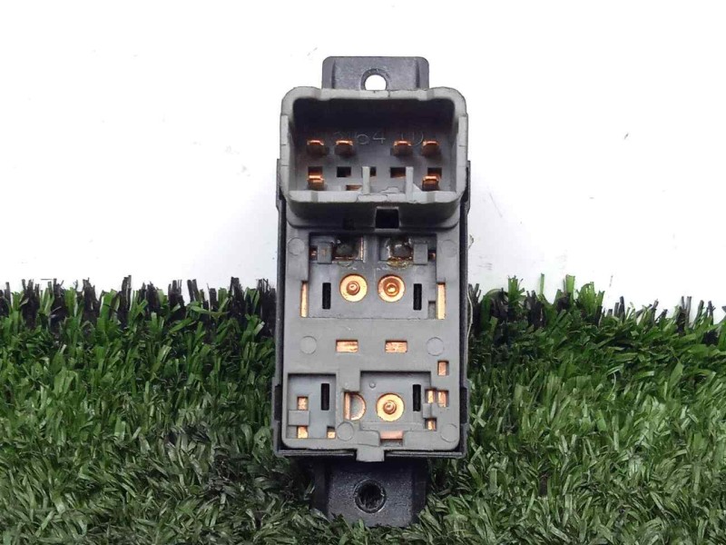 Recambio de mando elevalunas trasero izquierdo para ssangyong korando 2.0 td cat referencia OEM IAM  6.PINES 