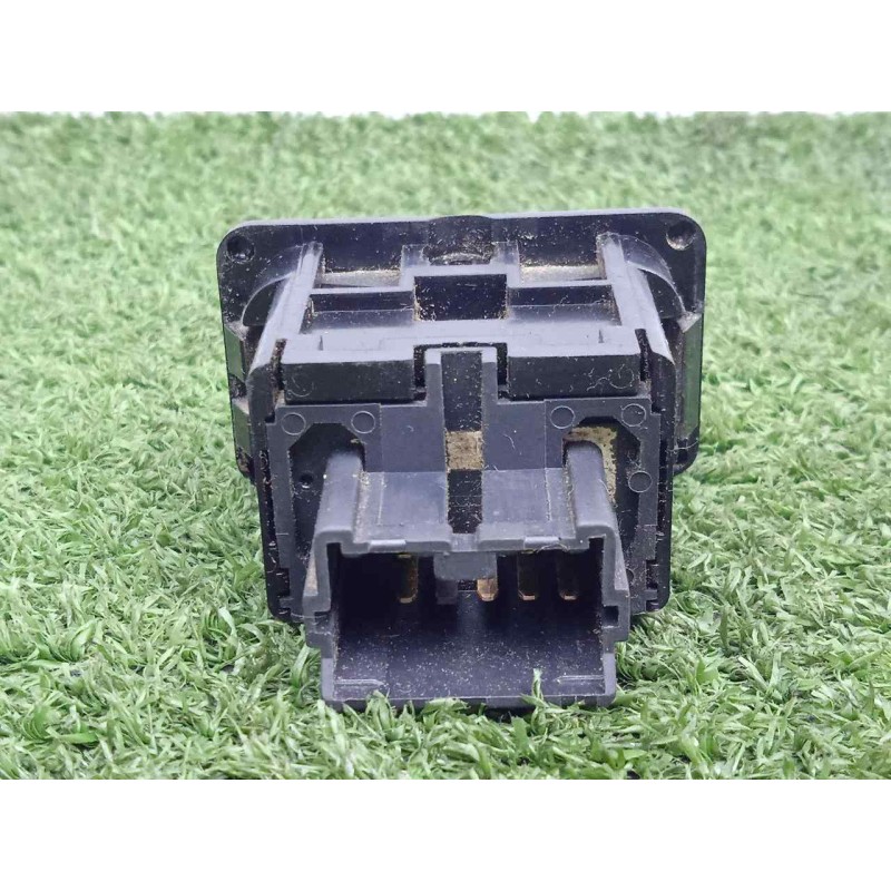 Recambio de interruptor para mitsubishi canter 4.05  4.9 diesel referencia OEM IAM SINREFERENCIA INTERRUPTOR ANTINIEBLA TRASERO 