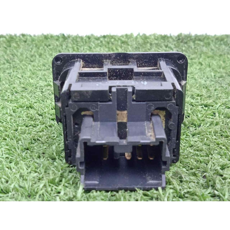 Recambio de interruptor para mitsubishi canter 4.05  4.9 diesel referencia OEM IAM SINREFERENCIA CHECK ACEITE 