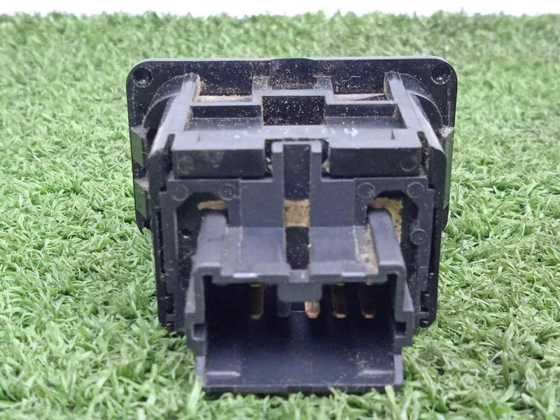 Recambio de interruptor para mitsubishi canter 4.05  4.9 diesel referencia OEM IAM SINREFERENCIA CHECK ACEITE 
