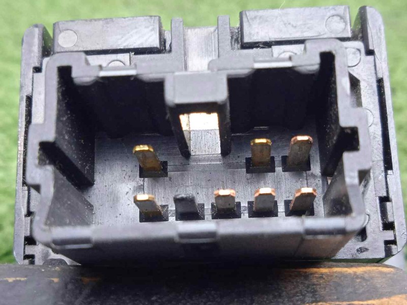 Recambio de interruptor para mitsubishi canter 4.05  4.9 diesel referencia OEM IAM SINREFERENCIA CHECK ACEITE 