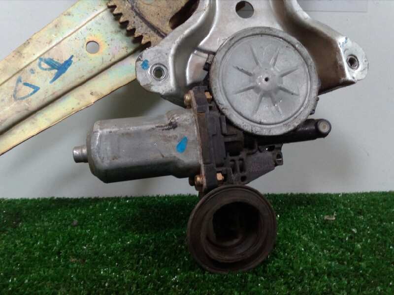 Recambio de elevalunas trasero derecho para toyota lexus rx 300 (mcu35) 3.0 v6 cat referencia OEM IAM   